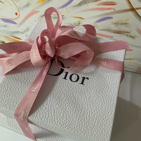 DIOR Nest of 3 Empty Boxes with a Pink Ribbon - Picture 2 of 14